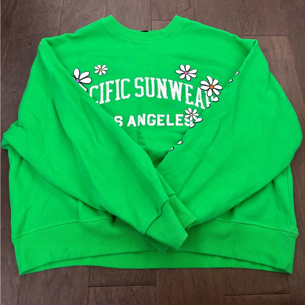 green pacific sunwear sweatshirt
price is negotiable